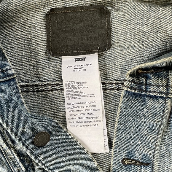 Levis denim jacket - Picture 2 of 3
